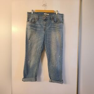Levi boyfriend jeans- size 31